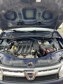 Dacia Duster 1.6i benzin  4x4 - 13