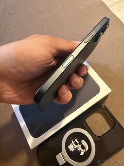 iPhone 16 - 13