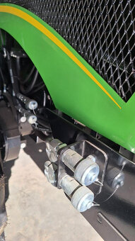 malotraktor WINEA 26 LD Comfort zánovní stav - 13