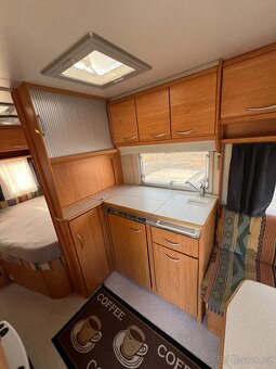 OBYTNÝ KARAVAN KNAUS BLUELINE 450 model 2000 - 13