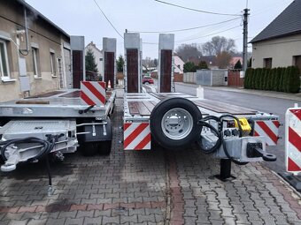 Přívěs na kompresor vrtná souprava CAT Volvo - 13