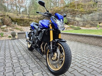 Yamaha FZ 8 N - SUPER STAV - ABS, AKRAPOVIČ 99.000,- Kč - 13