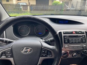 Hyundai i20, Family Go, 1,2i 63 kW, CŘ, 1. majitel, CEBIA - 13