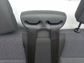 PRODÁM TROJSEDAČKU S INTEGROVANÝMI PÁSY RENAULT MASTER 2019 - 13