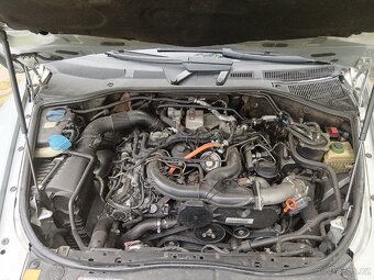 VW Touareg 3.0TDI - 13
