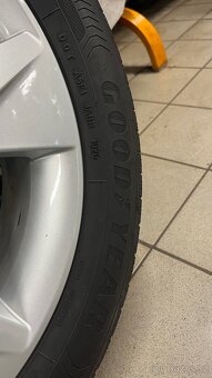 Škoda volans alu disky +goodyear R17 5x100 205/55 JAKO NOVÉ - 13