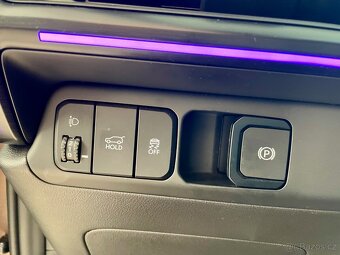 Hyundai Santa Fe HEV 1,6T-GDi 158kW Calligraphy - 13