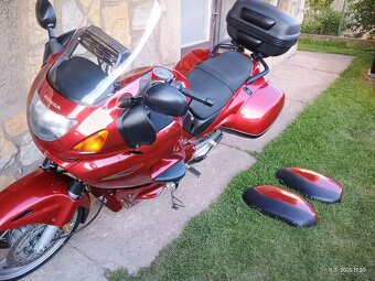 Honda deauville 650 NTV - 13