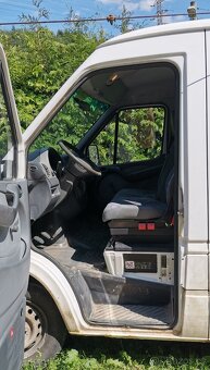 Vymenim Mercedes sprinter 2.2 CDI 60kw osobne auto 9 miestne - 13