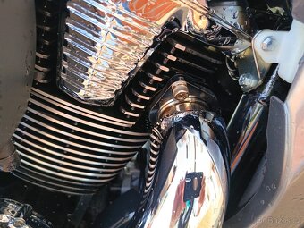 Suzuki VZR 1800 - 13