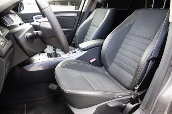 Renault Laguna Grandtour Grand 2.0 dCi Black Edition - 13