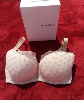 Podprsenky 1 x Triola a  1 x Astratex, 65 G - 13