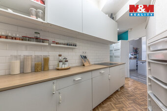 Prodej bytu 4+1, lodžie, 92 m², Praha, ul. Bartoškova - 13