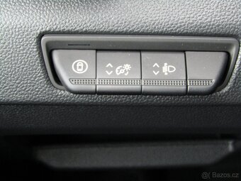 Renault Trafic III 2,0 dCi 110 kW/150k Combi Van 6 míst L2 - 13