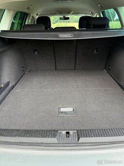 Volkswagen Passat 3C - 13