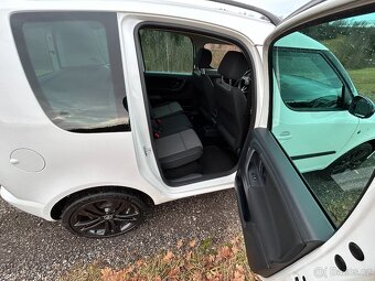 Prodám Škoda Roomster 1.2 TSI NOIRE - 13