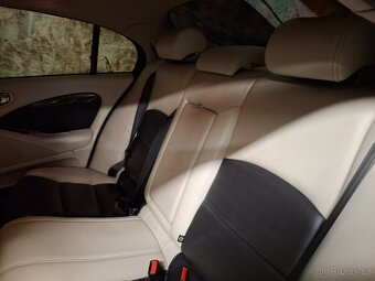 Jaguar S Type 4,2 V8 supercharger - 13