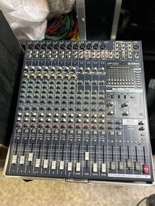 Male sikovne mixazni pulty Bmg 040 a Sync Mc4 - 13