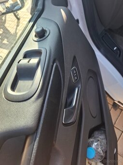 Transit Custom 2.0 L2H1 6 Míst Automat - 13