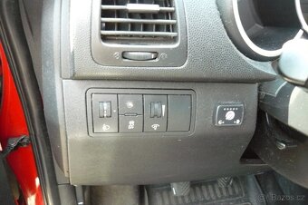 Kia Venga 1.4i/2013/LPG/KLIMA/1 MAJITEL/střešní okno - 13