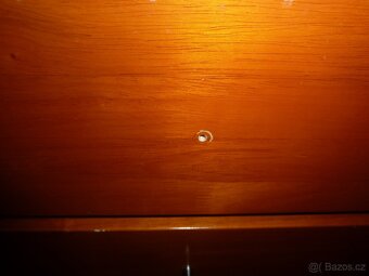 2x dřevěný noční stolek - oba za 1300,- - 13