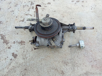 Zahradní traktor- převodovka - 13