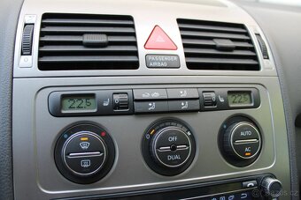VW Touran 1.9TDI 77kW UNITED+151.000KM+PR.SERVIS+2. SADA KOL - 13
