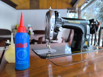 Šicí stroj MINERVA - 13