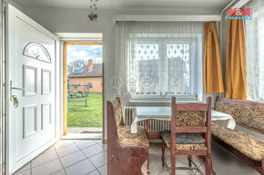 Prodej rodinného domu, 128 m², Řepín, ul. Mělnická - 13