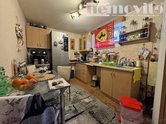 Exkluzivně nabízíme na prodej vícegenerační dům, 320 m2 - Do - 13