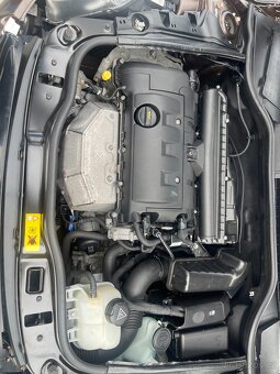 Prodám Mini Cooper 1.6 i,r.v.2012 75 koní, nový olej a brzdy - 13