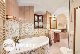 Prodej rodinného domu 4+kk po kompletní rekonstrukci - 13