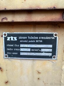 Hon UN 053.1 ČELNÍ NAKLADAČ - 13