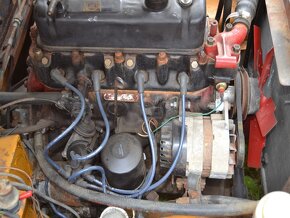 MGB GT 1800 - 13