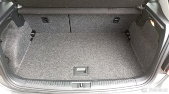 Volkswagen Polo 1.2i,44kw,5dveří,rv-2010. - 13