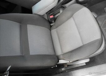 Volkswagen Golf 1,9 TDI 66 kW KLIMA Historie nafta - 13