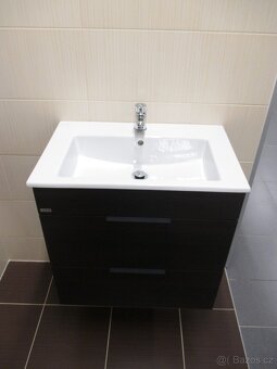 Skříňka s umyvadlem - SLEVA - 13