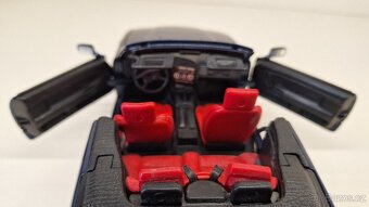 1:18 BMW 325I CONVERTIBLE - 13