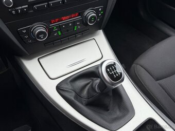 BMW 318D 2.0 E91 //2012 168.000 KM KLIMA TAŽNÉ SERVISKA - 13