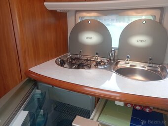 Prodám oblíbený rodiny karavan hobby excellent easy 500 KMFE - 13