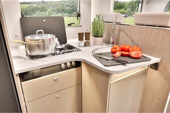 Obytný vůz Carado T448 Automat Novy 2025 - 13