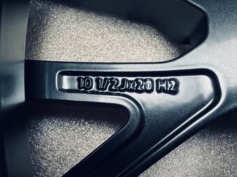 TOP zimní kola R20 BMW 7 G70 / X3 G45 - 13