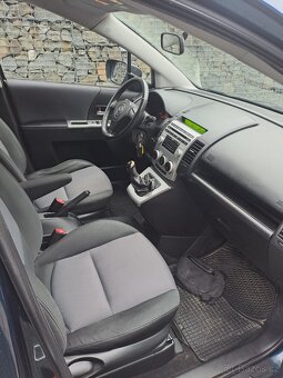 Mazda 5 - 13