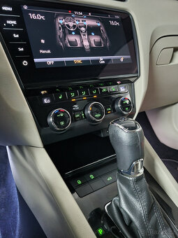 Škoda Octavia Combi 2.0TDi 110kW DSG , top výbava - 13