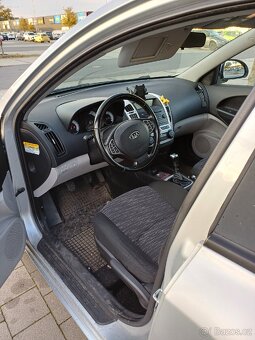Kia ceed SW 1.6 benzín - nová STK - 13