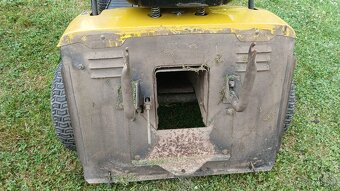 Zahradní traktor (sekačka) s motorem 17.5hp - 13