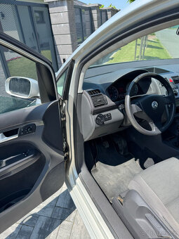 Volkswagen Touran 2.0D EcoFul - 13