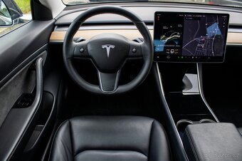 Tesla Model 3 Long Range - 13