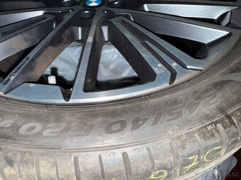 Kola BMW X1 X2 iX1 U11 20" Multi-spoke 869 pneu Pirelli - 13