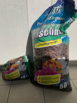 Ruším chov, 2 kompletně zařízená terária + příslušenství - 13